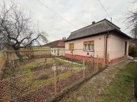 Eladó családi ház, Karancskeszin 16 M Ft, 2 szobás