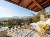 Eladó családi ház, Szentendrén 529.9 M Ft, 6 szobás