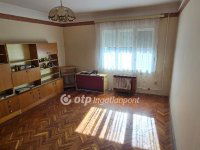 Eladó családi ház, Szolnokon 40 M Ft, 4 szobás