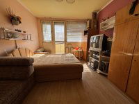 Eladó panellakás, Szekszárdon 33.5 M Ft, 3 szobás