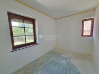 Eladó családi ház, Gárdonyban 99 M Ft, 8 szobás