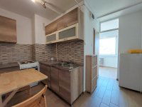 Kiadó panellakás, albérlet, Szegeden, Hajlat utcában, 1+1 szobás