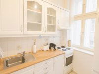 Eladó téglalakás, VI. kerületben 112 M Ft, 2+1 szobás