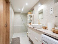 Eladó családi ház, Kecskéden 159 M Ft, 6 szobás