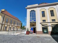 Kiadó üzlethelyiség