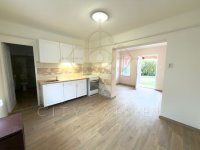 Eladó családi ház, Siófokon 65 M Ft, 2 szobás