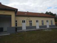 Eladó hotel, Pakson 115 M Ft / költözzbe.hu