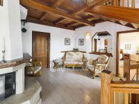 Eladó családi ház, Tatabányán 199 M Ft, 6+3 szobás