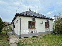 Eladó családi ház, Dombrádon 24.5 M Ft, 3 szobás