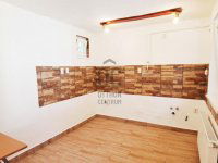 Eladó családi ház, XVI. kerületben 204.9 M Ft, 7 szobás