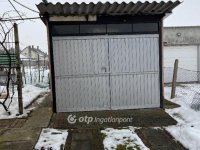 Eladó családi ház, Ajkán 49 M Ft, 2+1 szobás