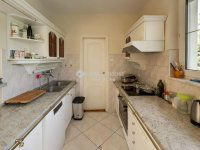 Eladó családi ház, II. kerületben 266.319 M Ft, 6 szobás