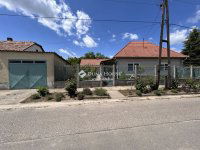 Eladó családi ház, Nagybaracskán 23.99 M Ft, 3 szobás