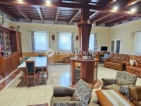 Eladó családi ház, Tápiószecsőn 159.99 M Ft, 6 szobás