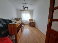 Eladó családi ház, Baján 69 M Ft, 5 szobás