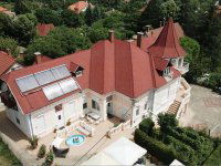 Eladó családi ház, Balatonfüreden 380 M Ft, 15 szobás