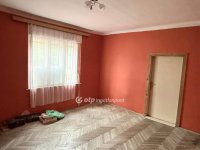 Eladó családi ház, Pécsett 44.9 M Ft, 2 szobás