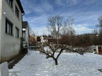 Eladó családi ház, Pécsett 79.9 M Ft, 9 szobás