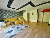Eladó családi ház, Szigetszentmiklóson 134.99 M Ft, 5 szobás