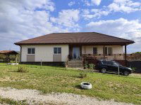 Eladó családi ház, Balatonbogláron 165 M Ft, 5 szobás