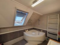 Eladó családi ház, Cegléden 94.5 M Ft, 5 szobás