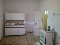 Eladó családi ház, Esztergomban 36.9 M Ft, 3 szobás