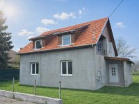 Eladó családi ház, Majosházán 85 M Ft, 6 szobás