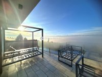 Eladó családi ház, Szentendrén 290 M Ft, 5 szobás