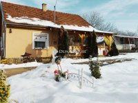 Eladó családi ház, Versegen 50 M Ft, 2 szobás