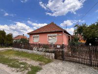 Eladó családi ház, Tiszakeszin 18 M Ft, 3 szobás