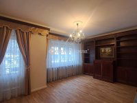 Kiadó téglalakás, albérlet