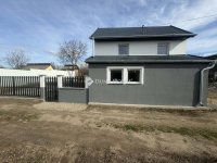 Eladó családi ház, Monoron 40.5 M Ft, 3 szobás