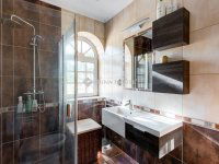 Eladó családi ház, Erdőkertesen 325 M Ft, 5 szobás