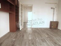 Kiadó téglalakás, albérlet