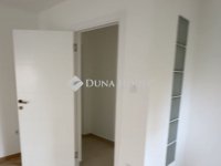 Kiadó panellakás, albérlet, Pécsett 210 E Ft / hó, 2 szobás