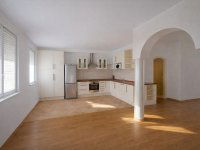 Eladó téglalakás, Sopronban 76.9 M Ft, 3 szobás