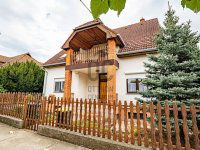 Eladó családi ház, Pakson 89 M Ft, 5 szobás