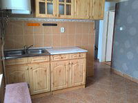 Kiadó téglalakás, albérlet