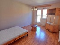 Kiadó téglalakás, albérlet