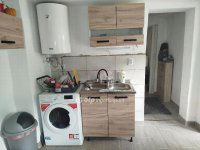 Eladó családi ház, Pécsett 25 M Ft, 1 szobás