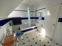 Eladó családi ház, Pécsett 107 M Ft, 5 szobás