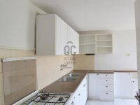 Eladó családi ház, Pécelen 98 M Ft, 8 szobás