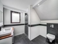 Eladó családi ház, Budaörsön 225 M Ft, 4 szobás