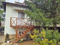 Eladó családi ház, X. kerületben 160 M Ft, 6 szobás