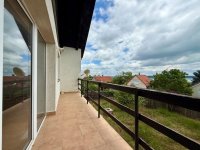 Eladó családi ház, Balatonalmádiban 84.9 M Ft, 4 szobás