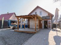 Eladó üzlethelyiség