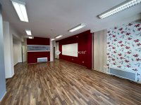 Eladó üzlethelyiség, III. kerületben 73.5 M Ft