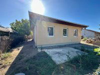 Eladó családi ház, Cegléden 84.1 M Ft, 4 szobás