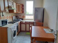 Kiadó téglalakás, albérlet, Kaposváron, Gróf Apponyi Albert közben