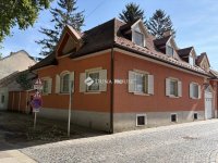 Eladó családi ház, Esztergomban 199.9 M Ft, 6 szobás